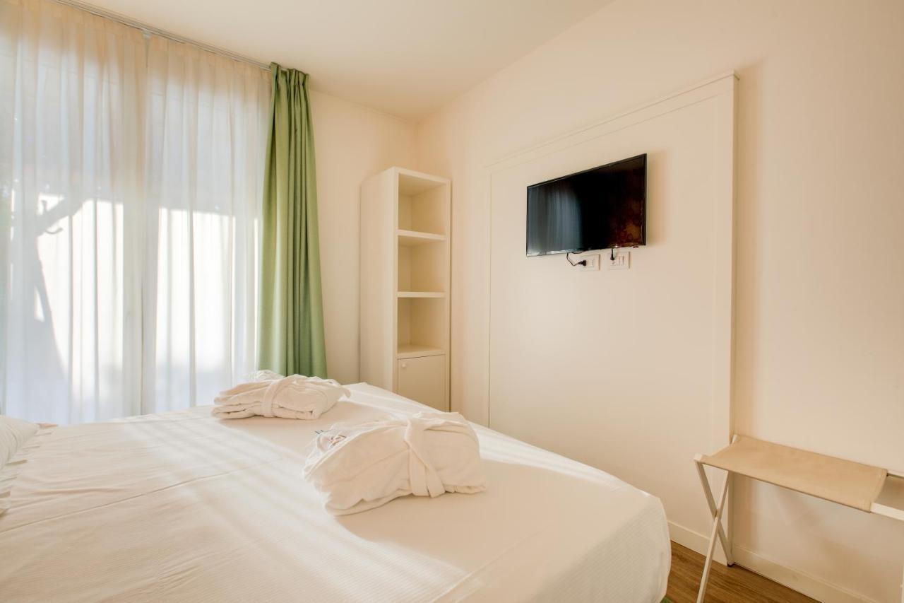 Rimini Suite Hotel Exterior photo
