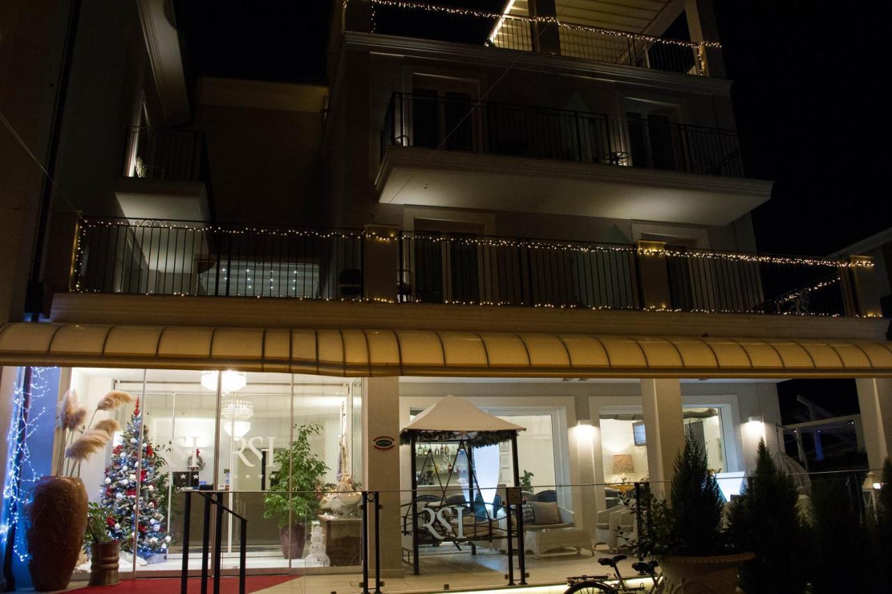 Rimini Suite Hotel Exterior photo